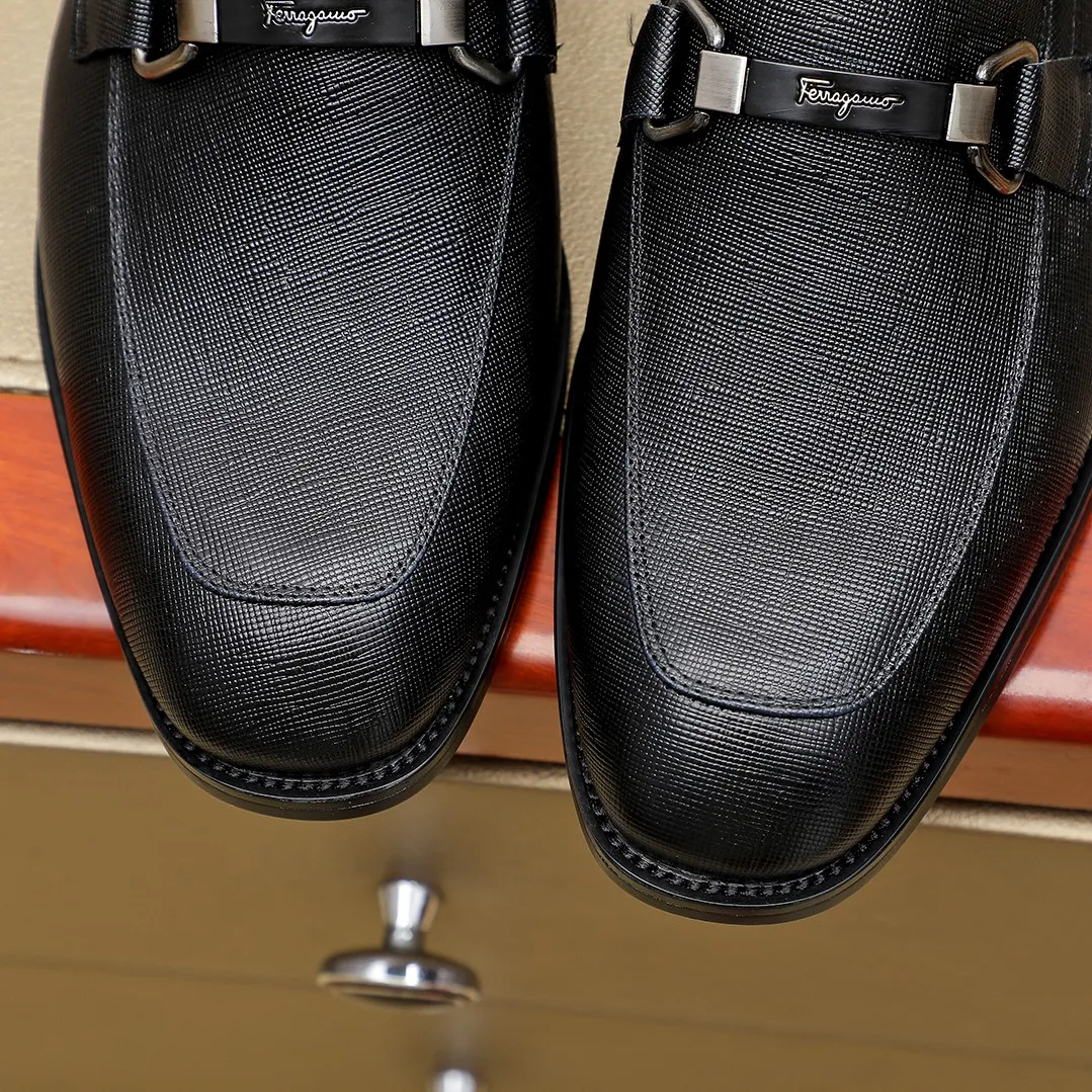 Men's shoes💰460🕷🕷[Ferragamo] Ferragamo's top men's business leather shoes💯Original copy of the official website, the upper is made of imported official website 1:1 material🍁Italian imported cowhide🇮🇹Imported cowhide lining. It’s definitely not made with ordinary craftsmanship, it’s the model used by celebrities! The factory’s craftsmanship is designed to create the most perfect shoes for trendy men! Colors available! Code number 38-44 (45.46 customized)......